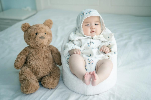 兴化宝宝挠耳朵是怎么回事