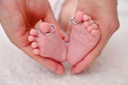 兴化孕妇肚子隐隐作痛